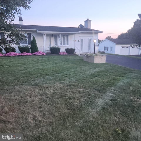 Homes For Sale - 7018 Kuhn Road<br/> Franklin County, GREENCASTLE, PA 17225