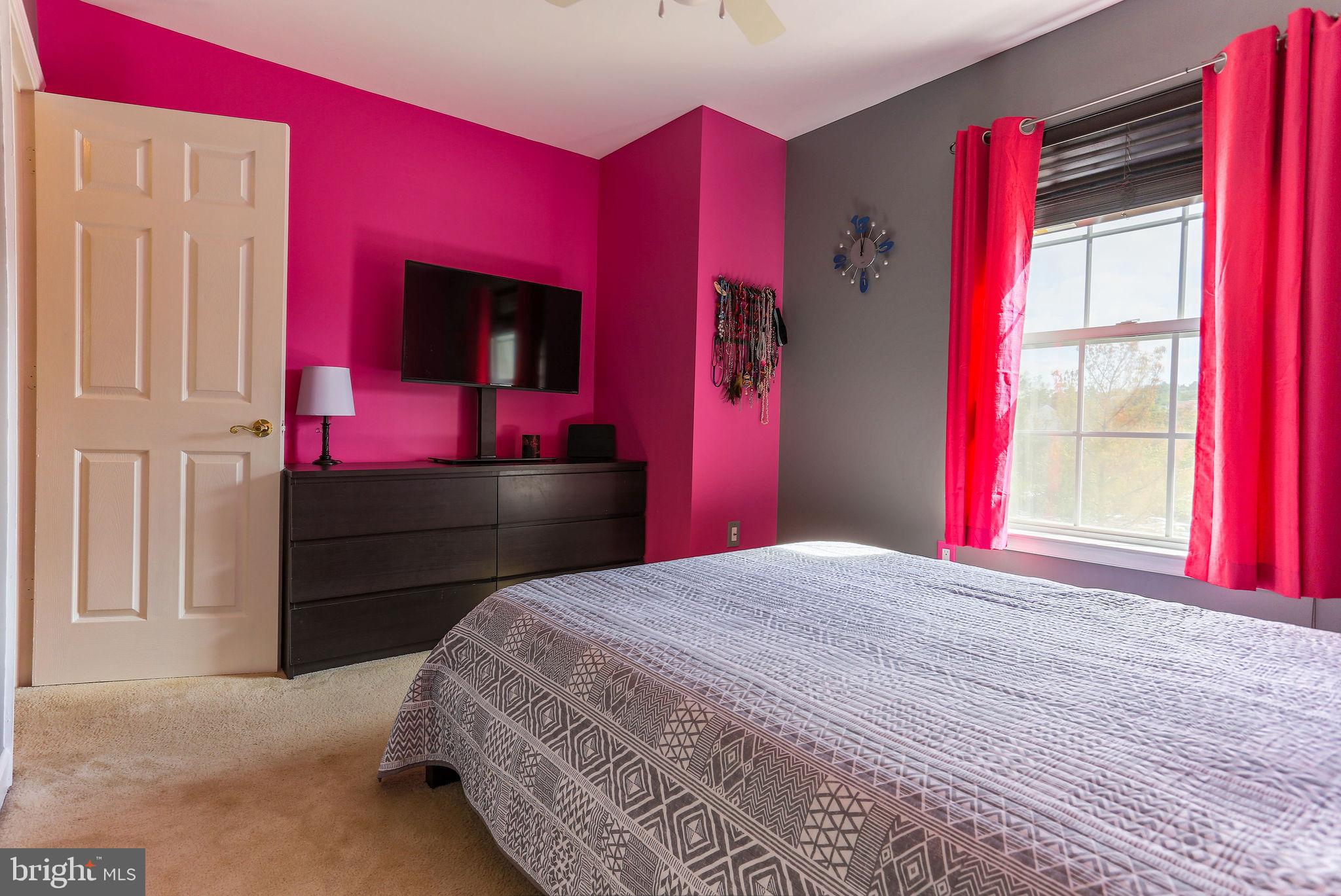 SPRING RIDGE - Residential