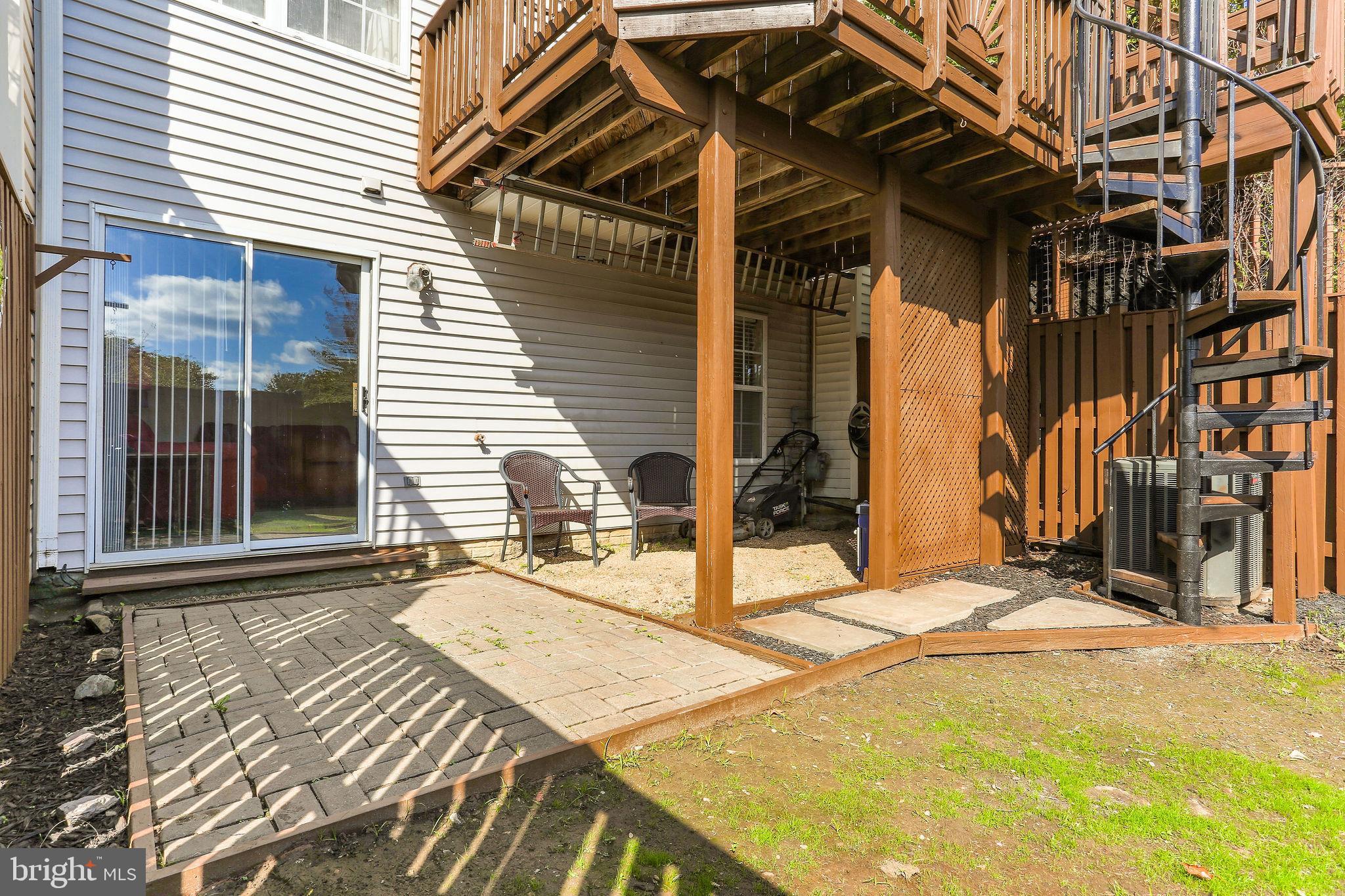 SPRING RIDGE - Residential