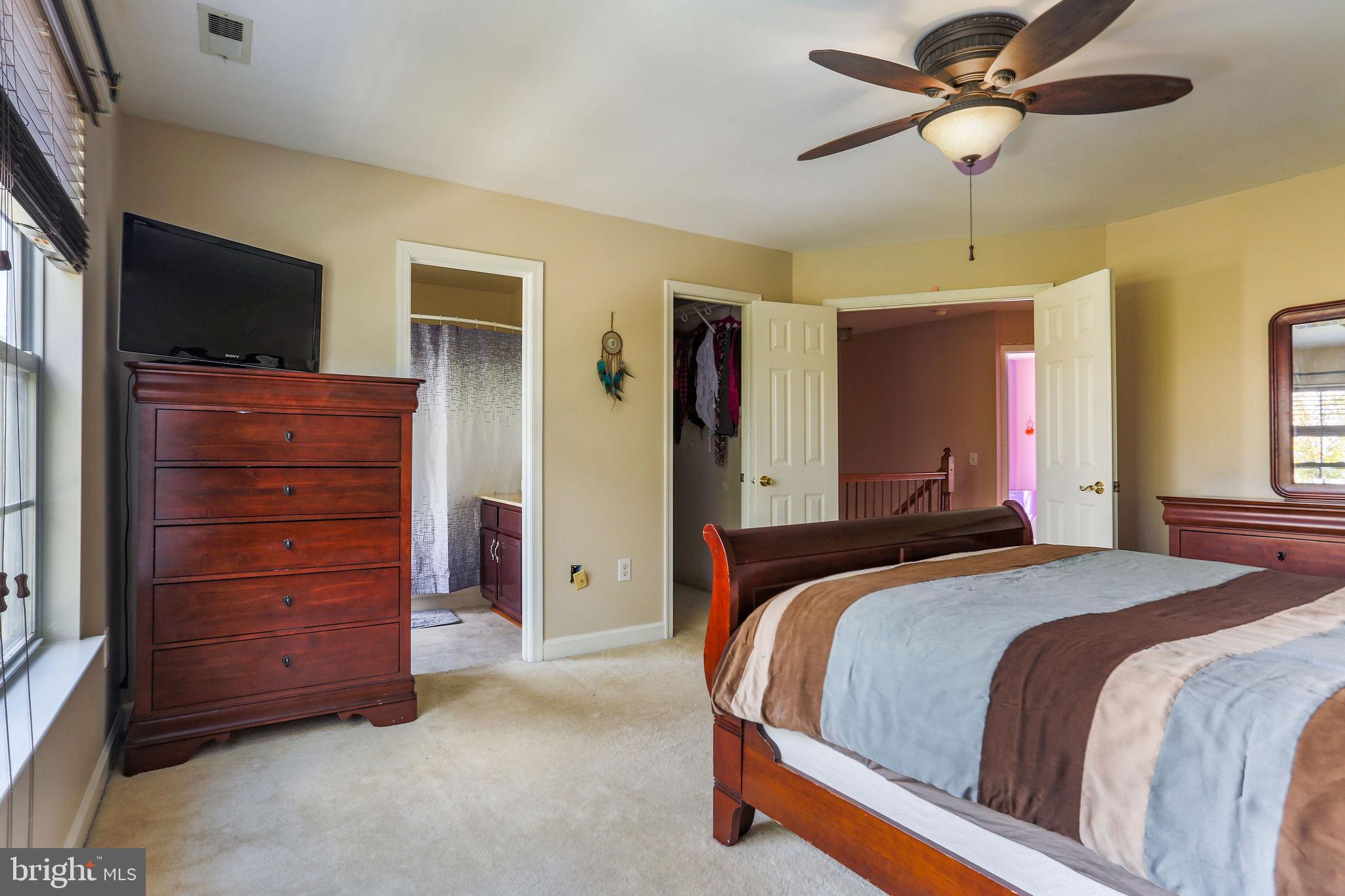 SPRING RIDGE - Residential