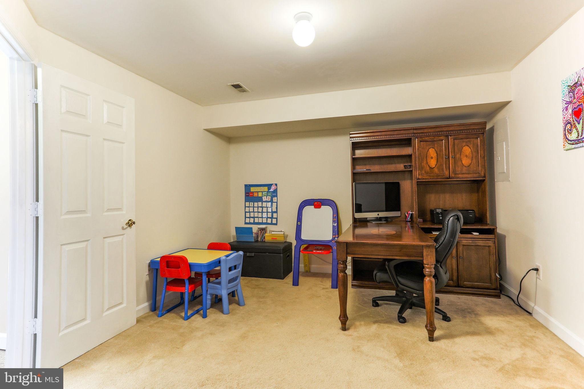 SPRING RIDGE - Residential