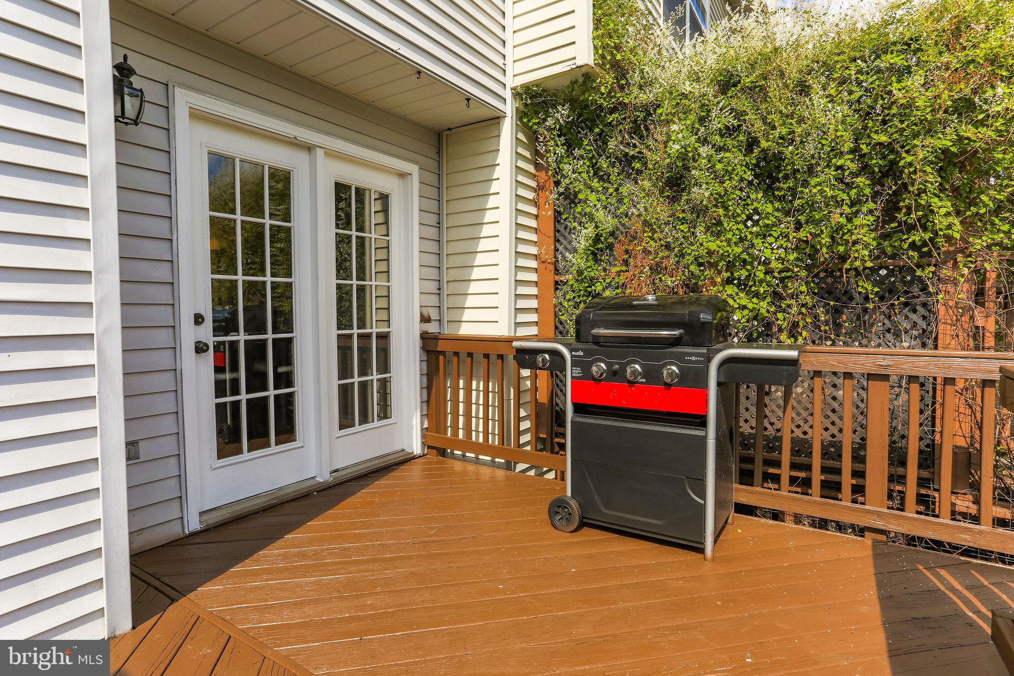 SPRING RIDGE - Residential