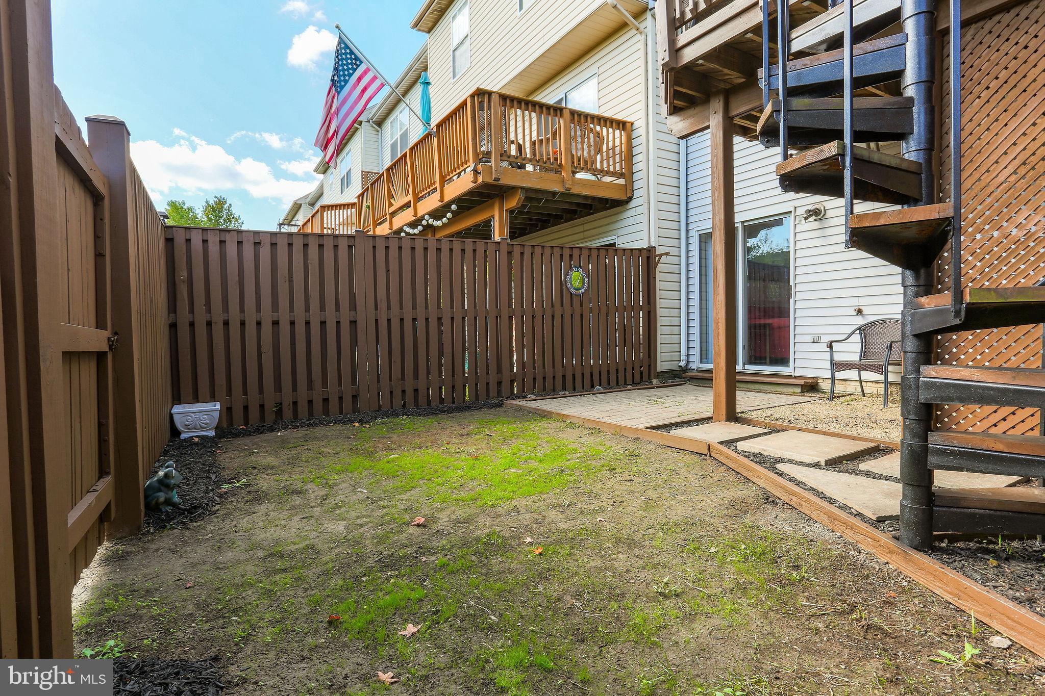 SPRING RIDGE - Residential