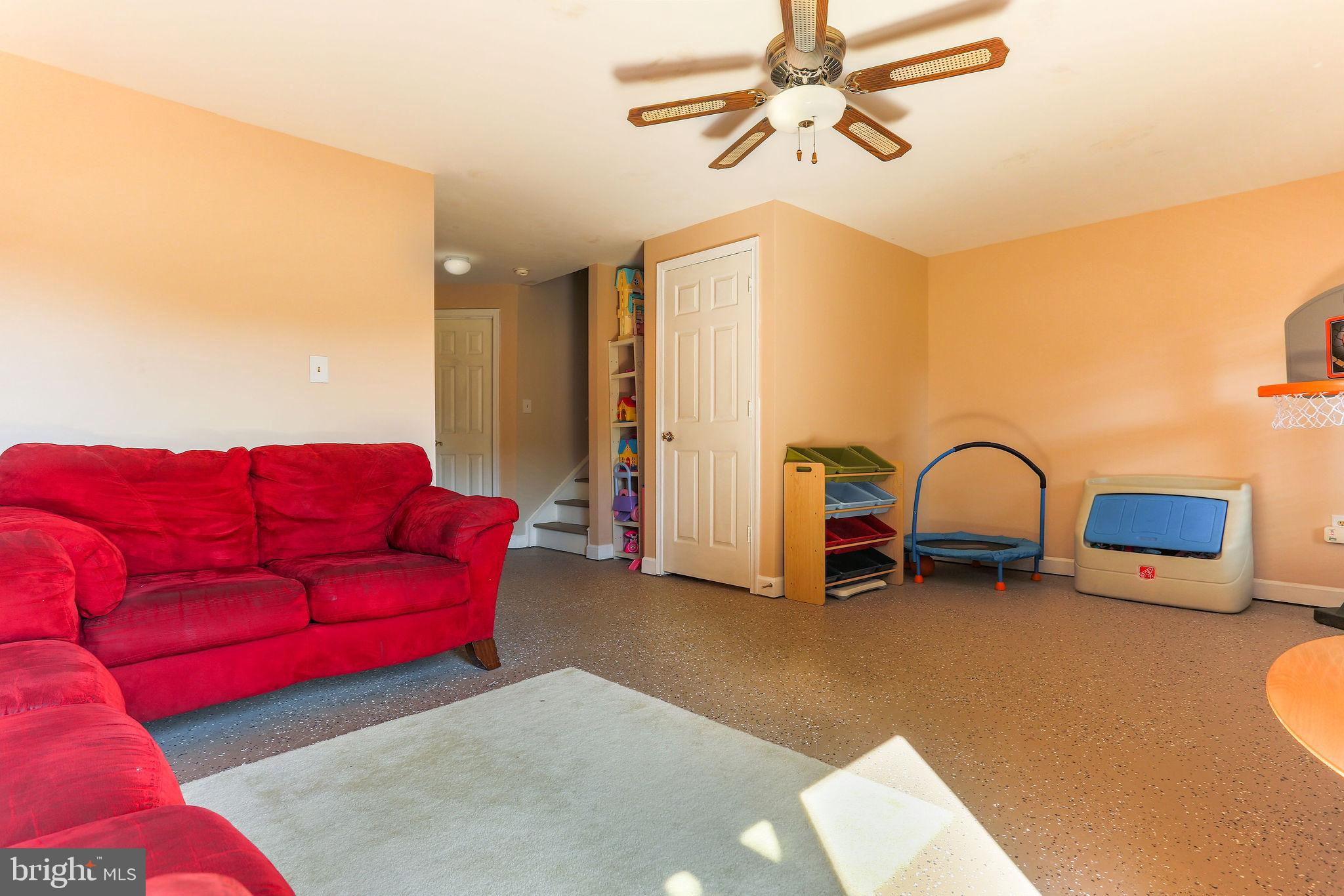 SPRING RIDGE - Residential