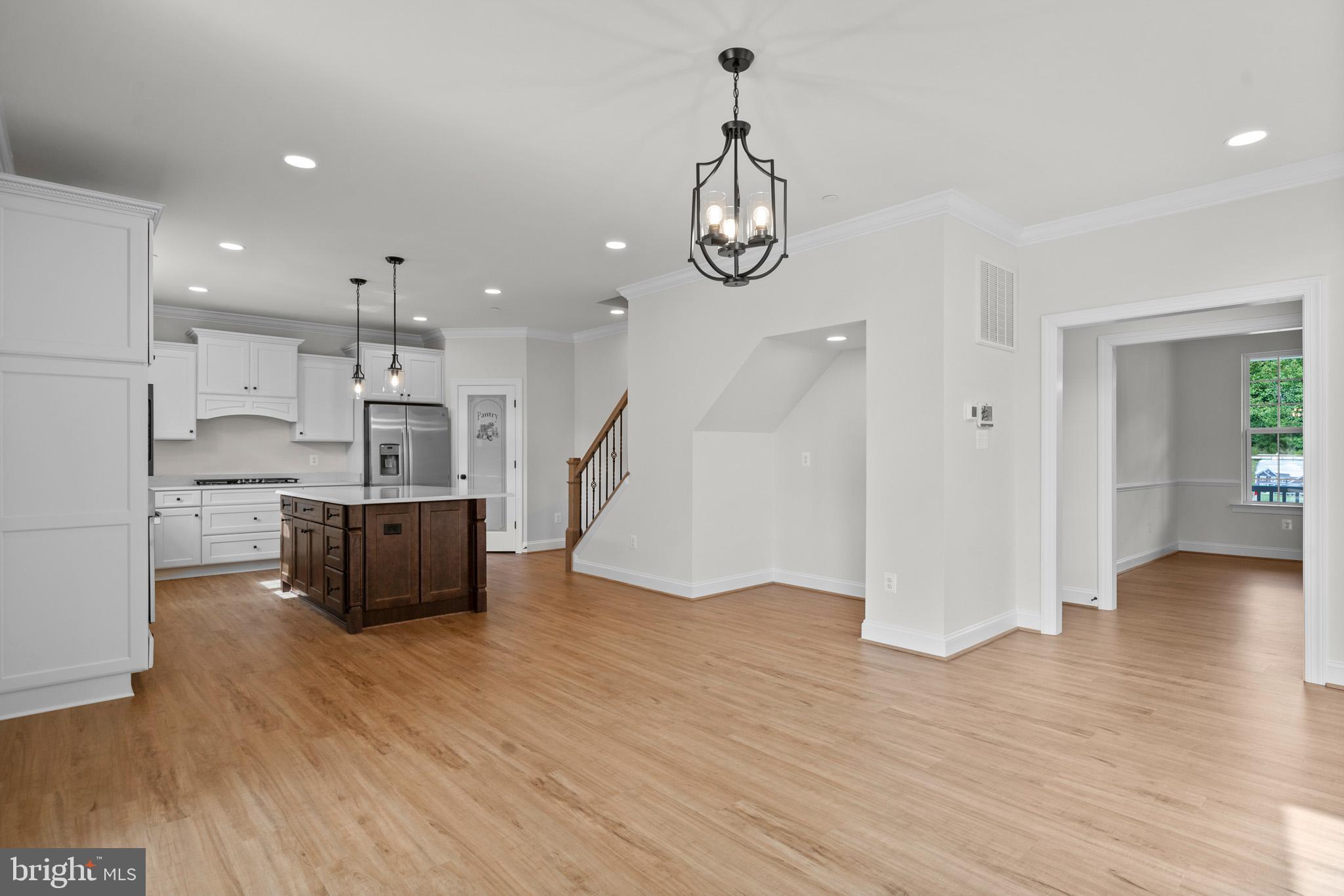 AUTUMN WOODS - Residential