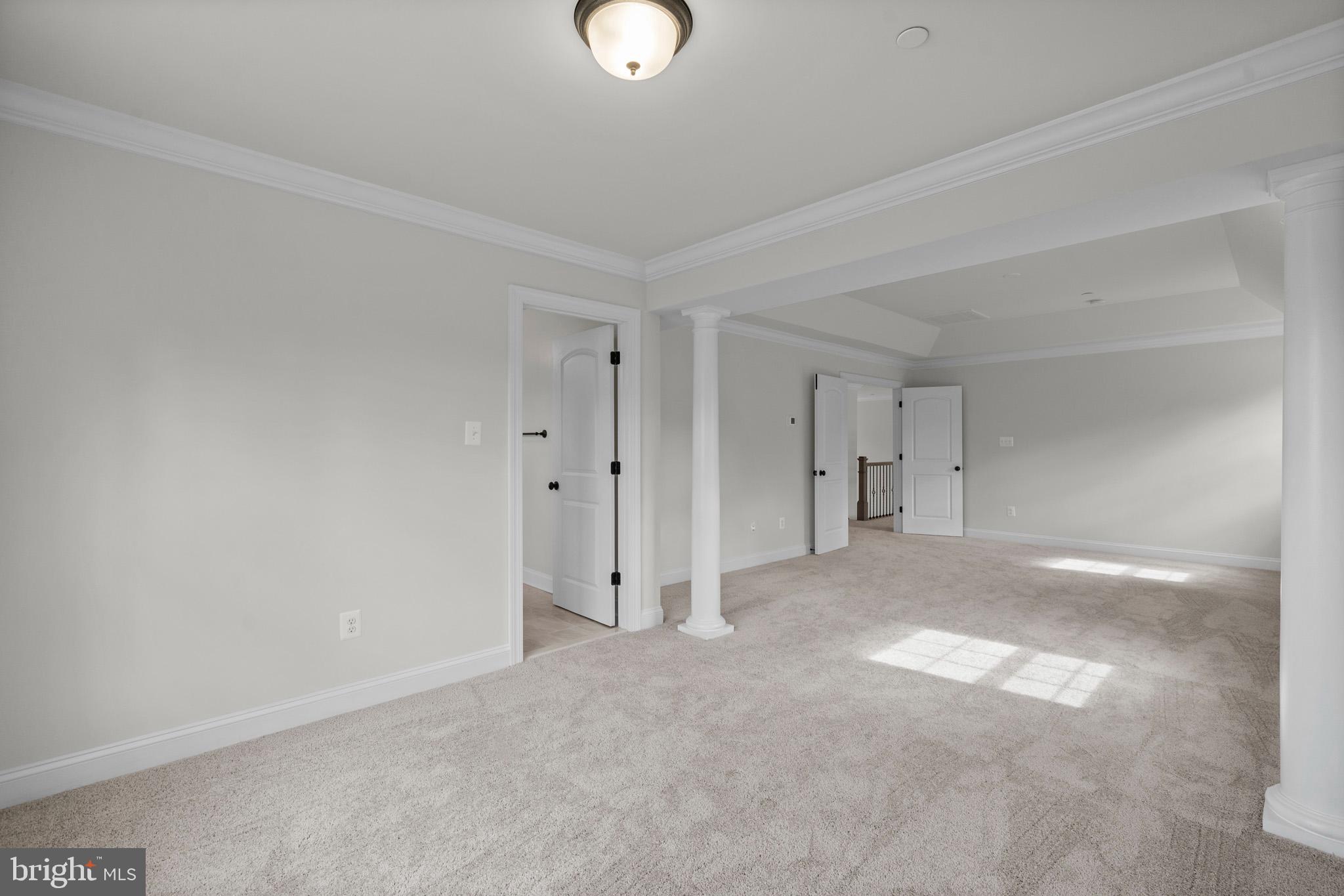 AUTUMN WOODS - Residential