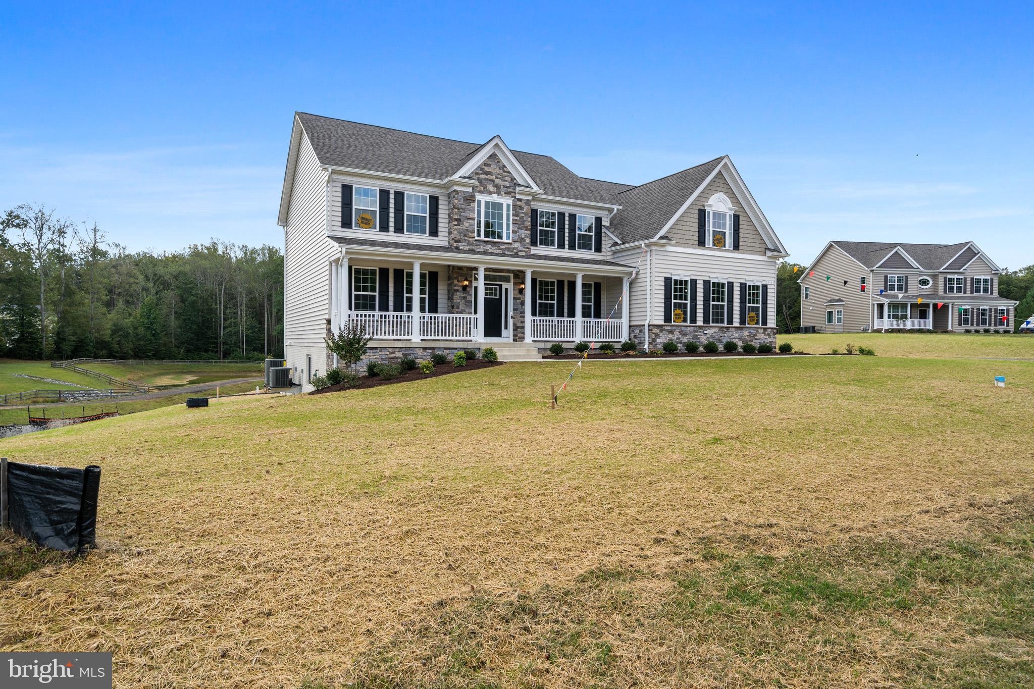 AUTUMN WOODS - Residential