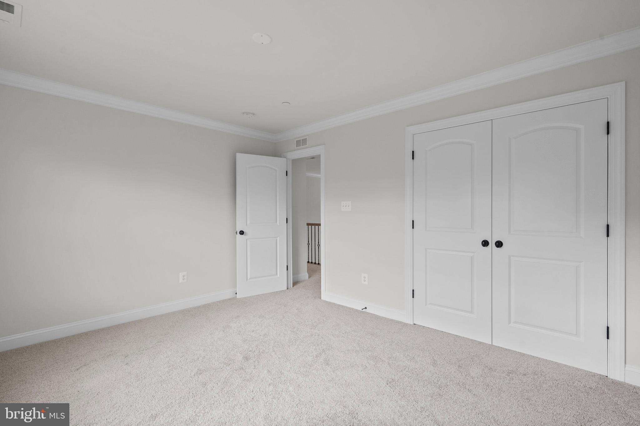 AUTUMN WOODS - Residential