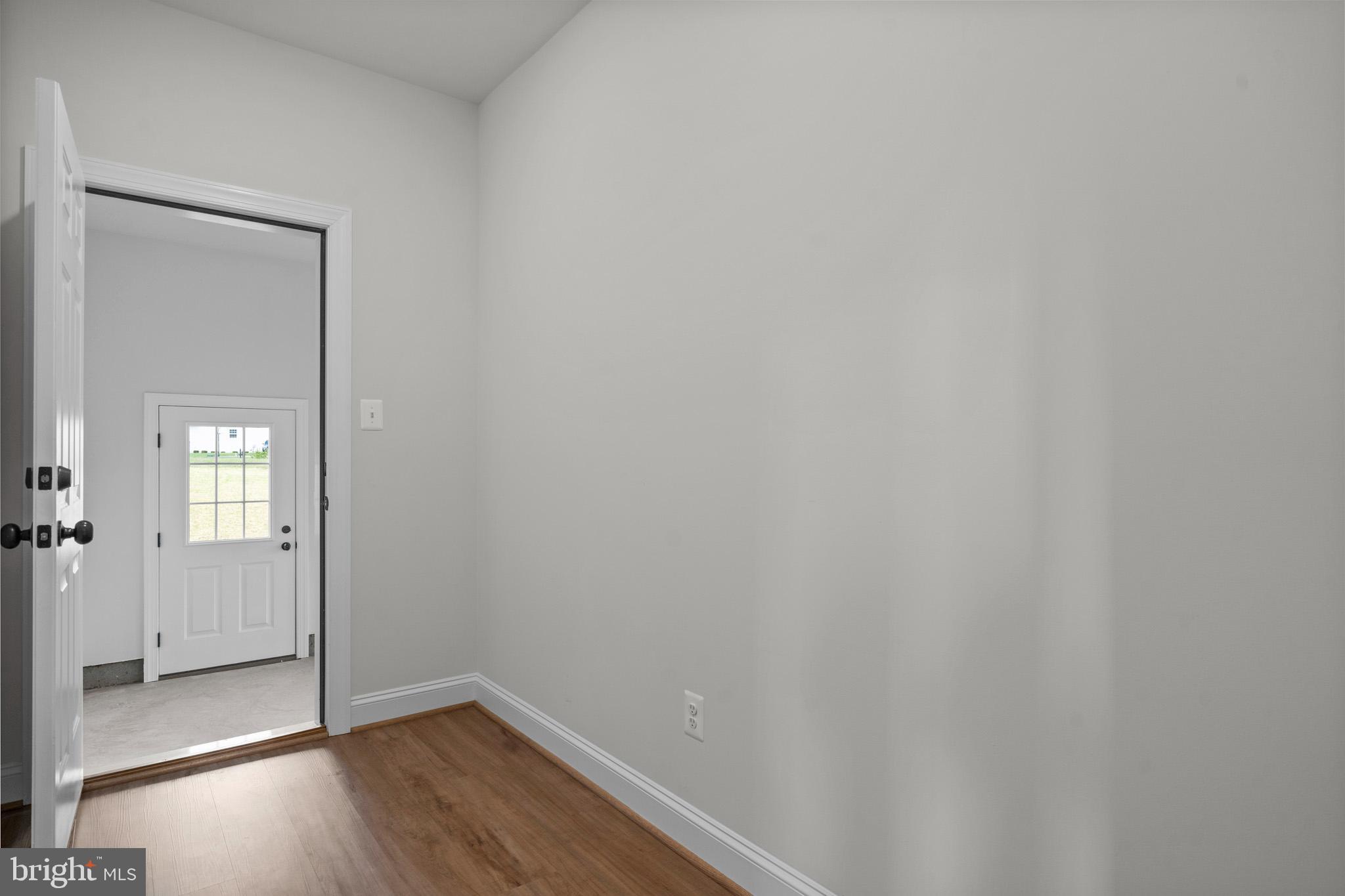 AUTUMN WOODS - Residential