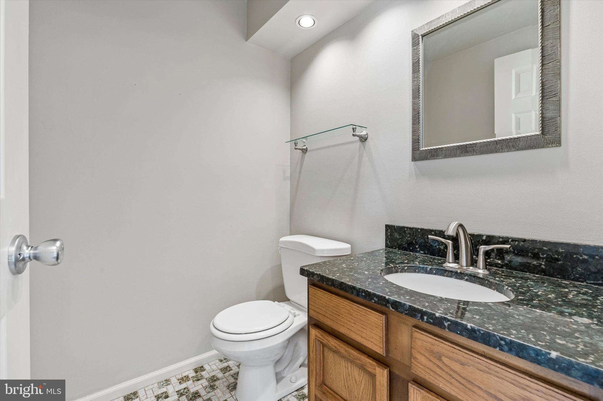 BUTTONWOOD MANOR - Residential