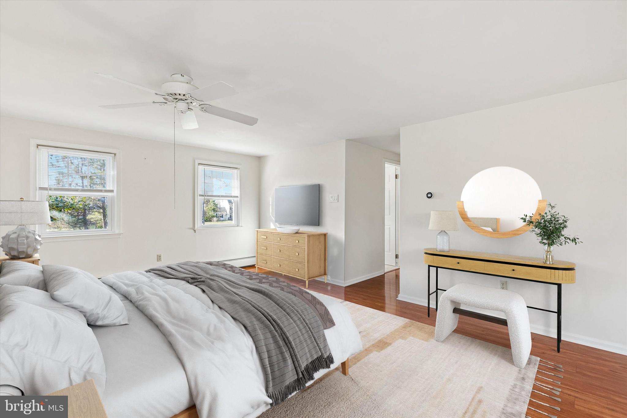 BUTTONWOOD MANOR - Residential