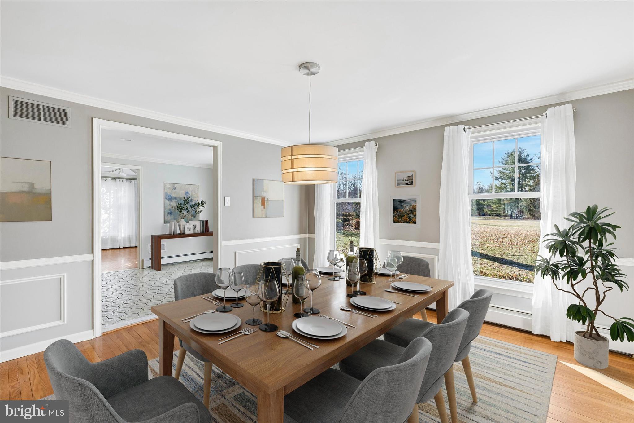 BUTTONWOOD MANOR - Residential