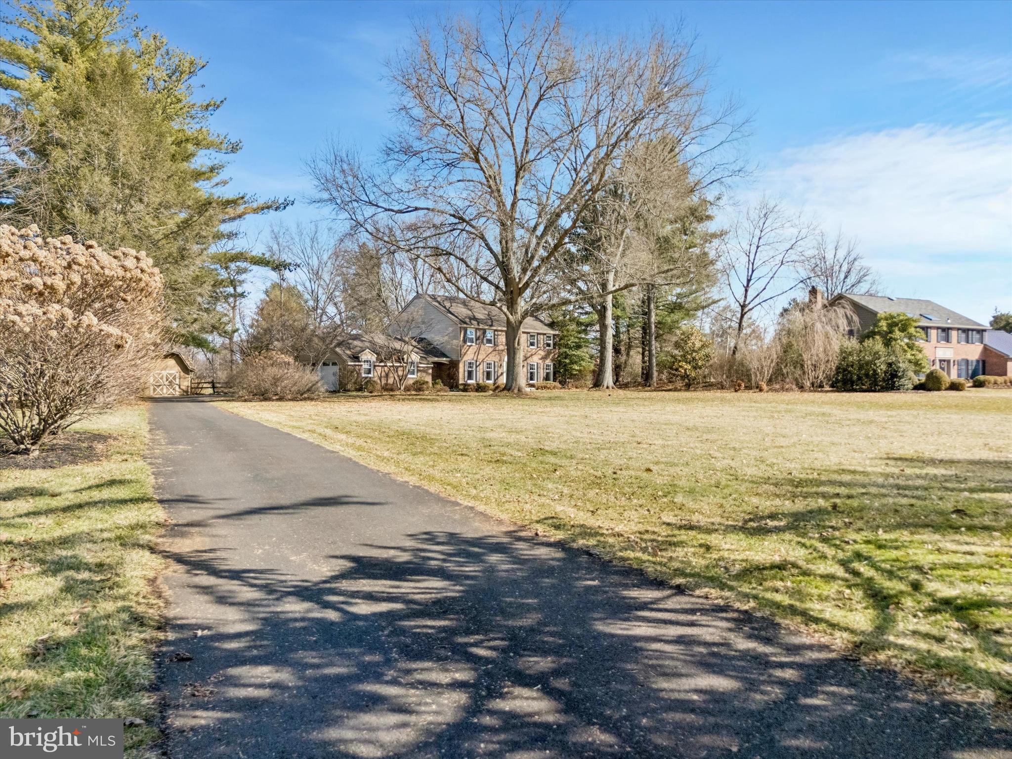 BUTTONWOOD MANOR - Residential