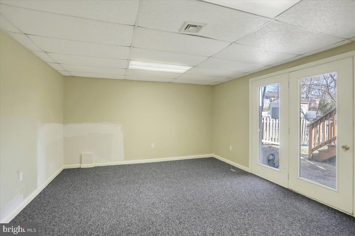 MIDDLETOWN - Residential