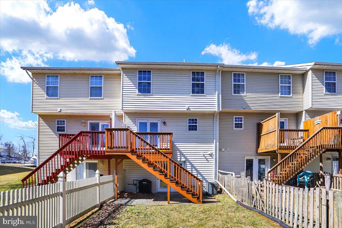 MIDDLETOWN - Residential