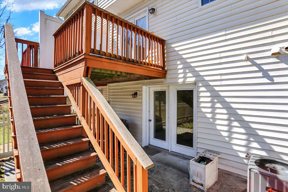 MIDDLETOWN - Residential