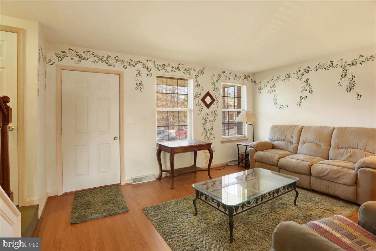 MIDDLETOWN - Residential