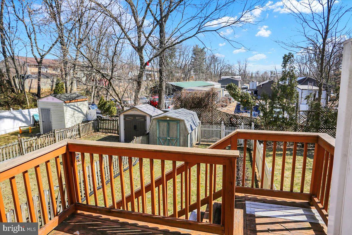 MIDDLETOWN - Residential