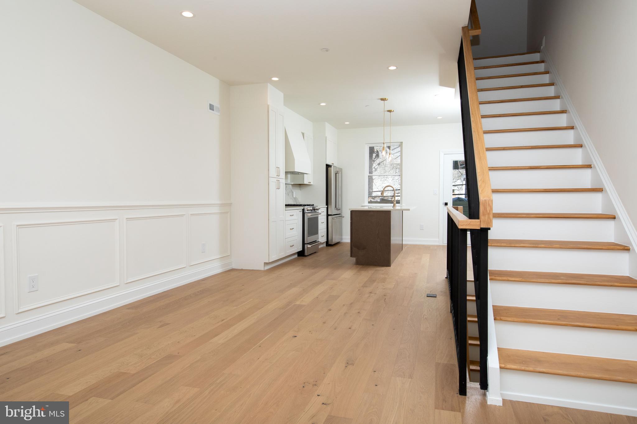 POINT BREEZE - Residential