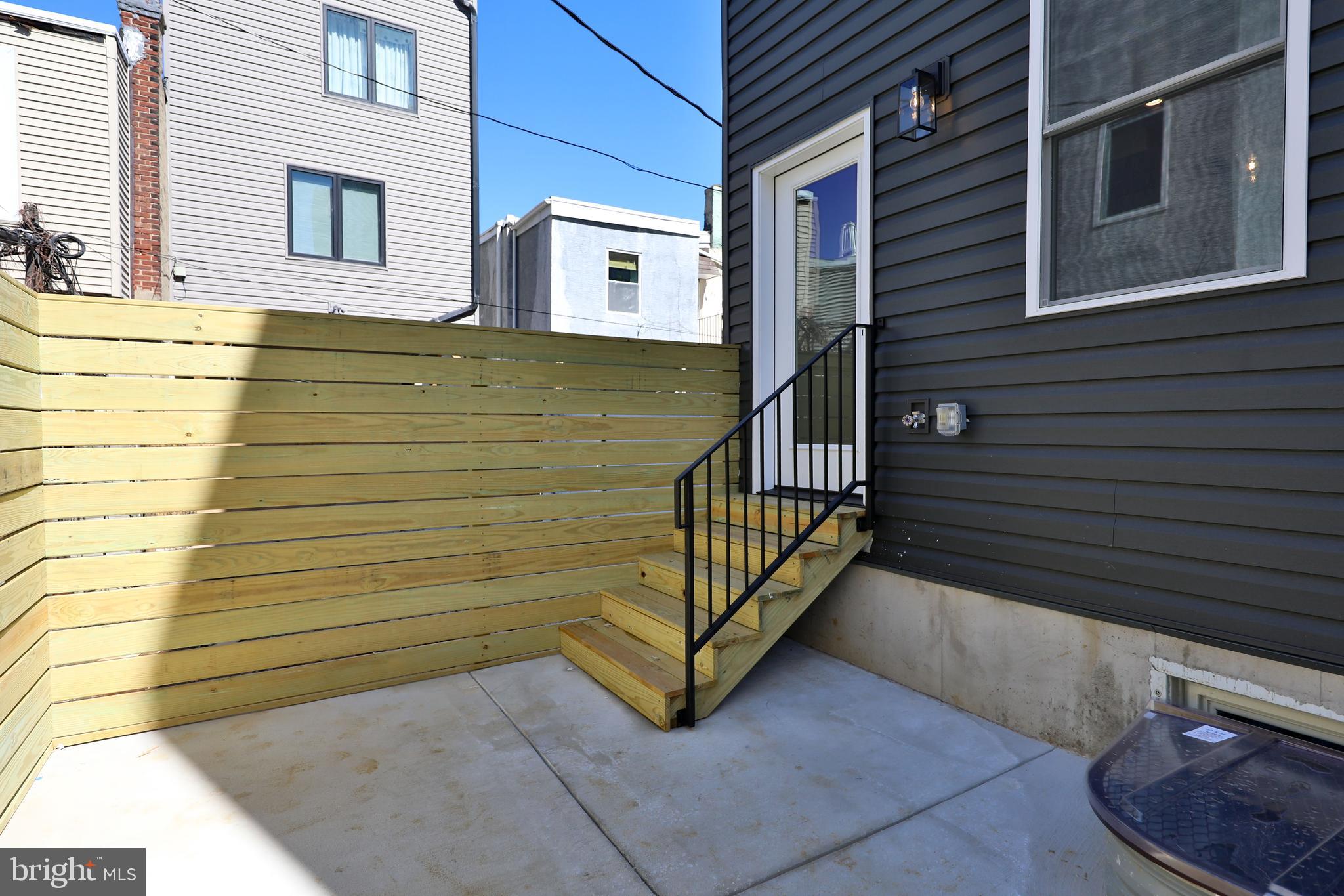 POINT BREEZE - Residential