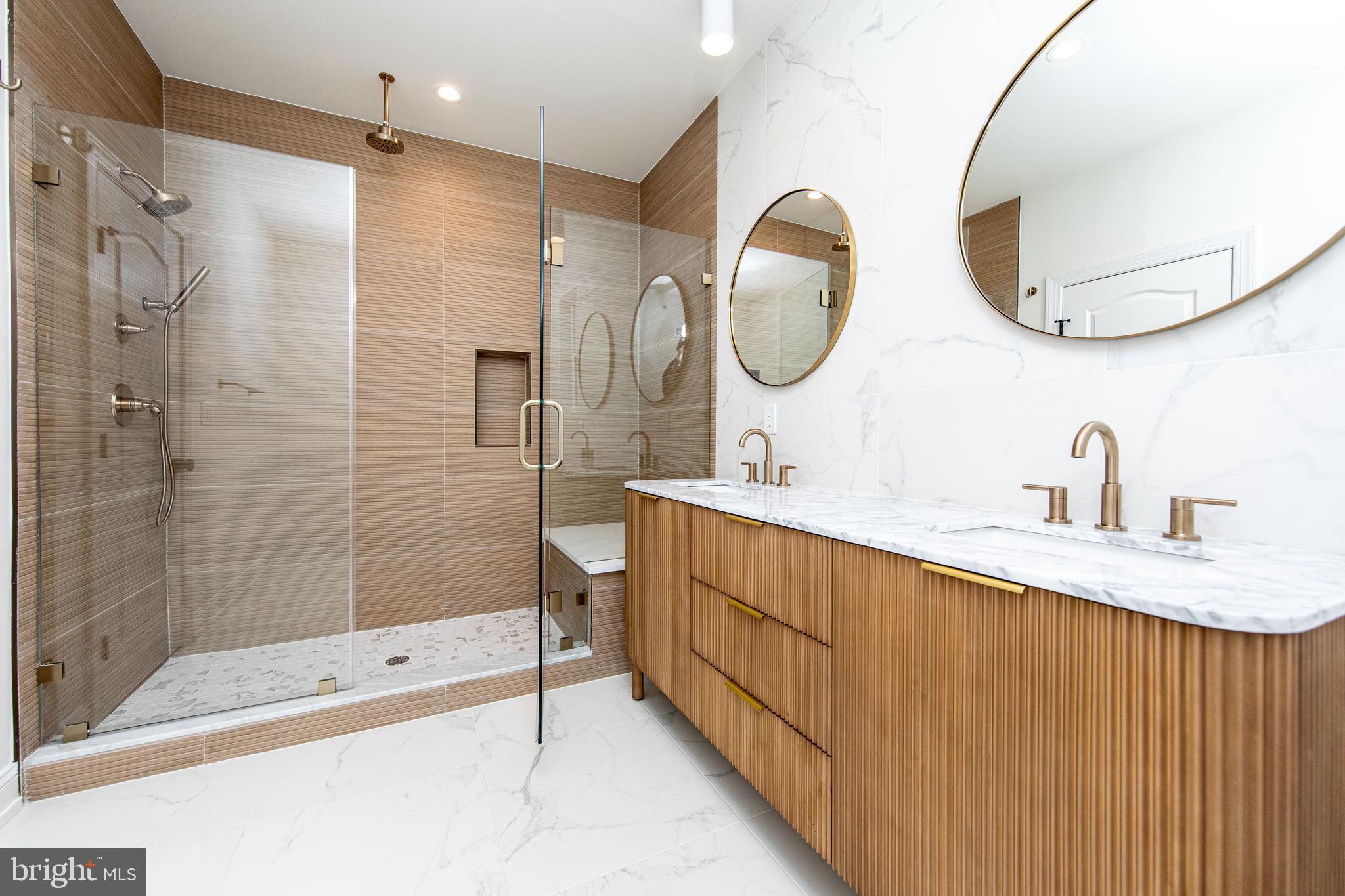 POINT BREEZE - Residential