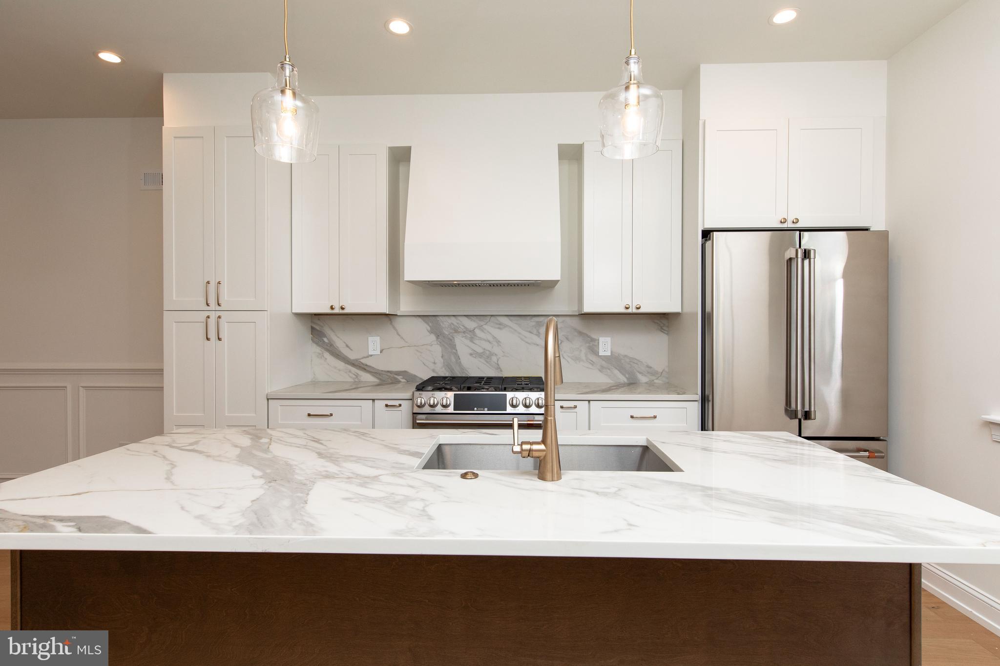 POINT BREEZE - Residential