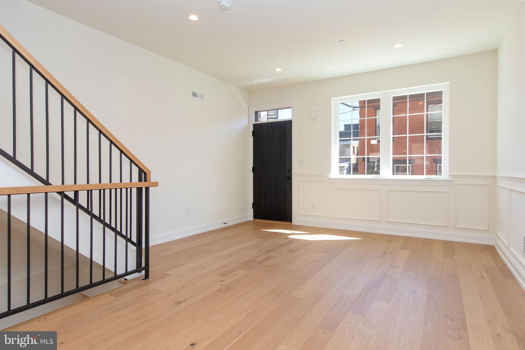 POINT BREEZE - Residential