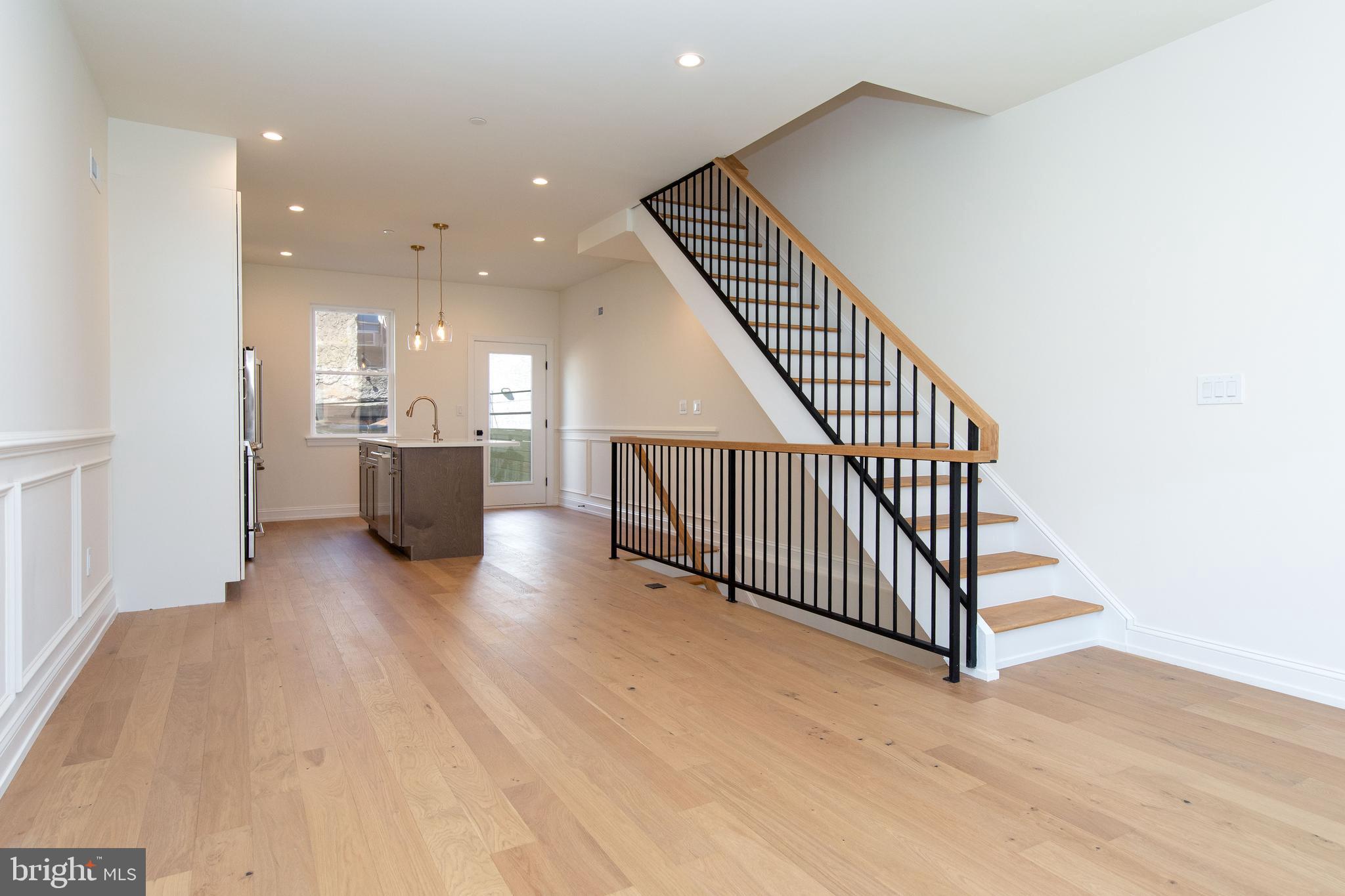 POINT BREEZE - Residential