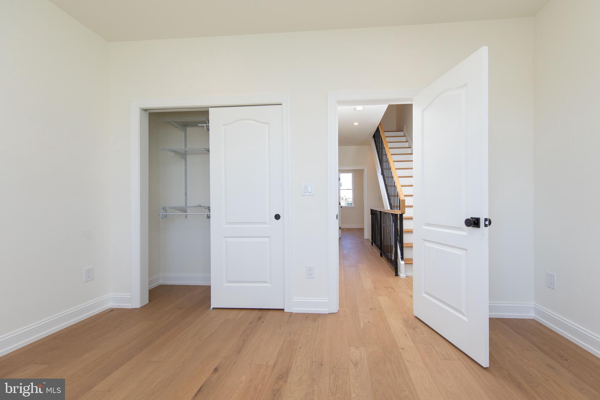 POINT BREEZE - Residential