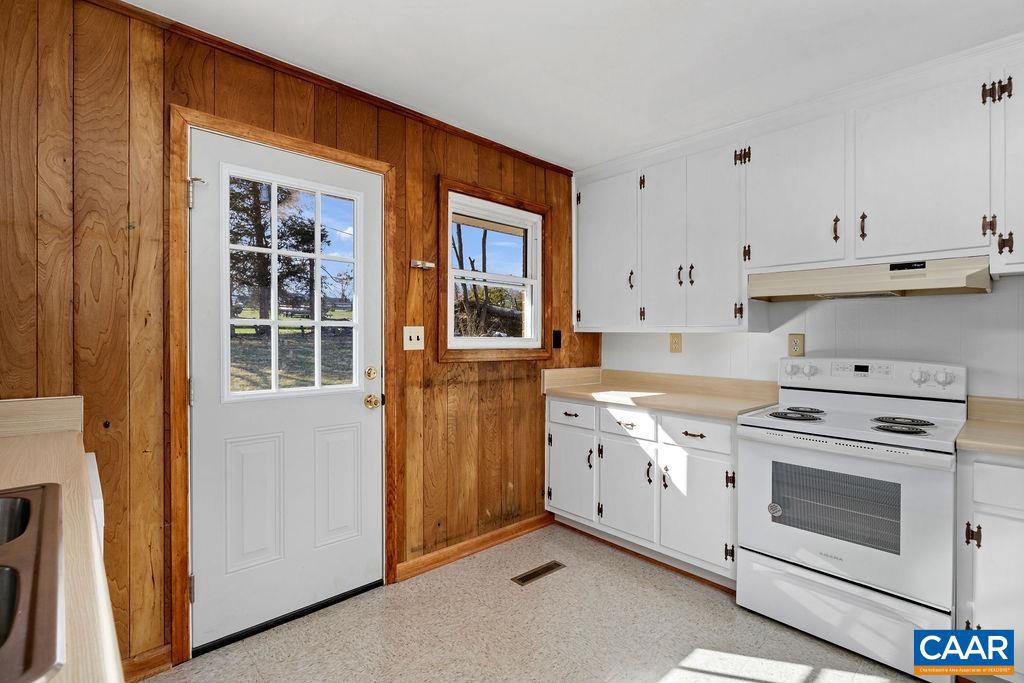 492 AVON RD