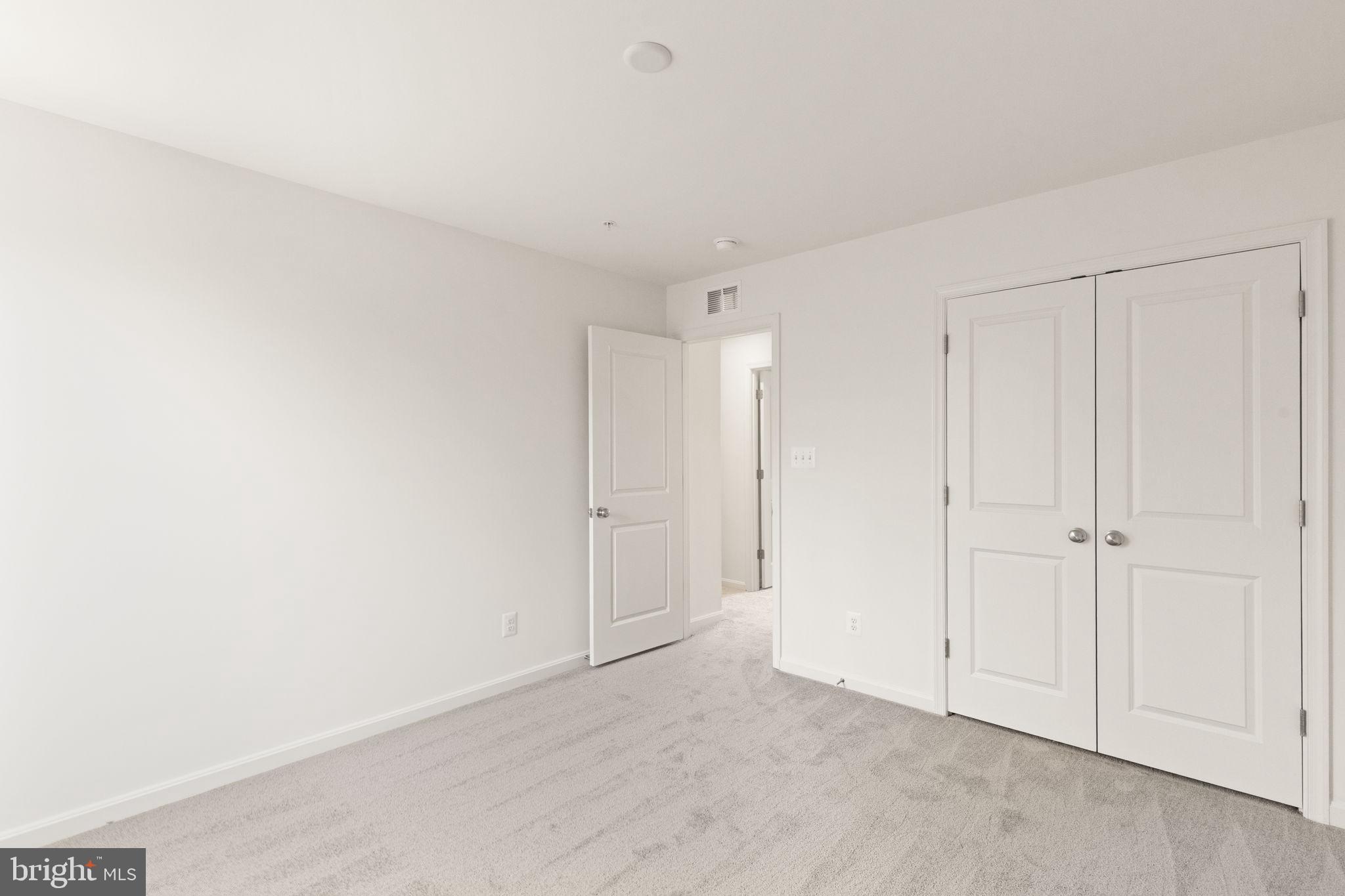 RICHMOND HILLS - Residential