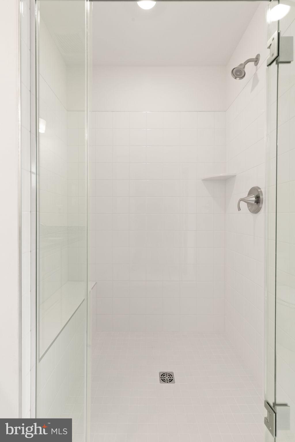 RICHMOND HILLS - Residential