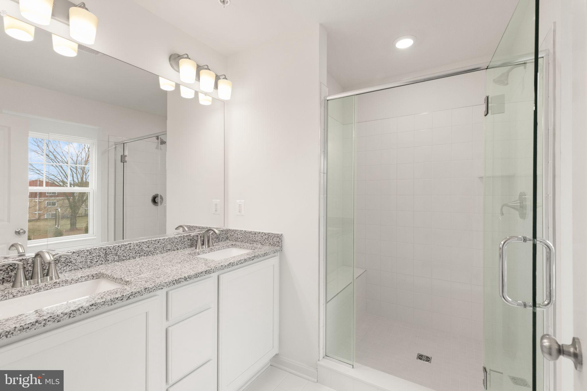 RICHMOND HILLS - Residential