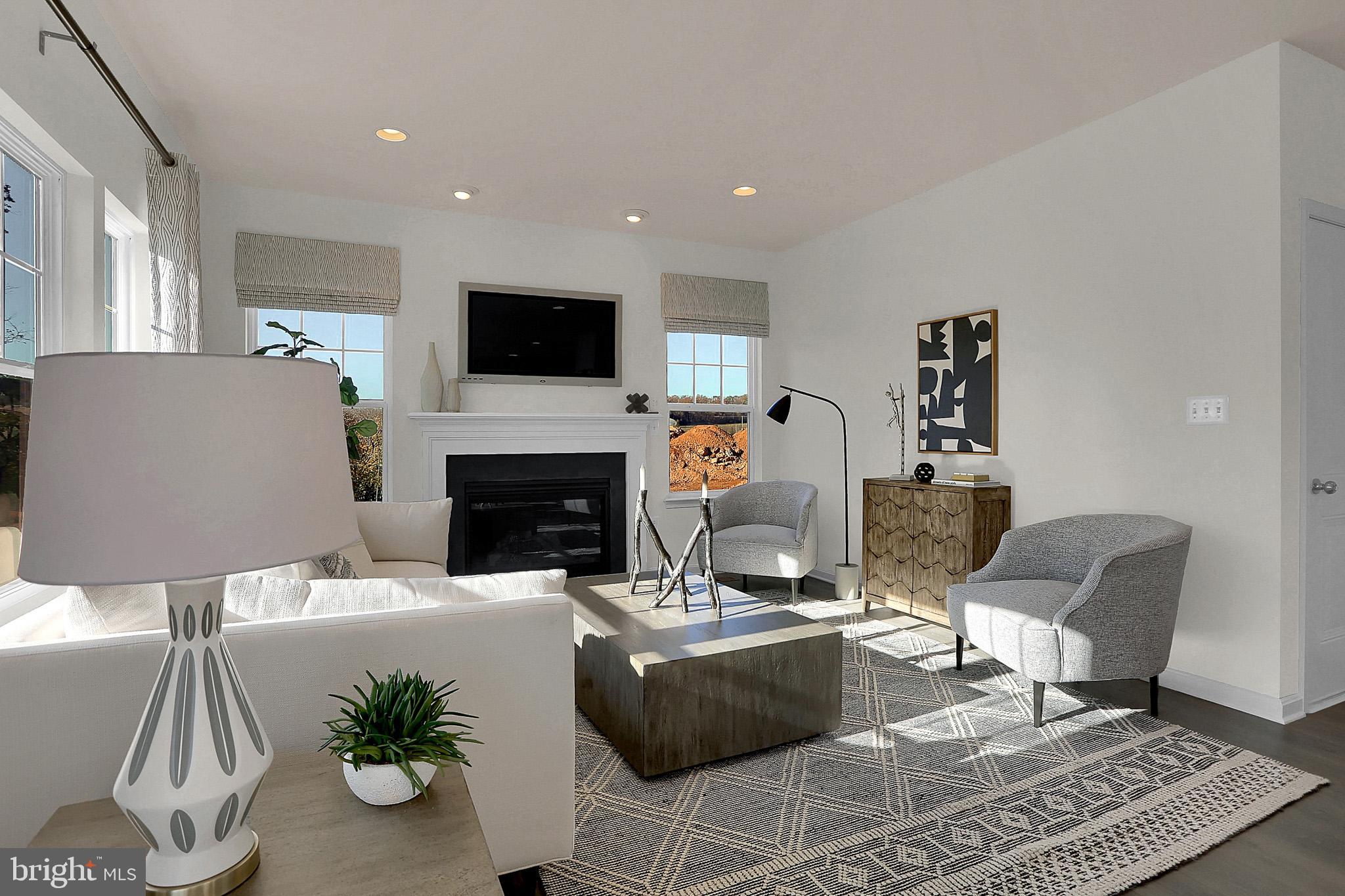 RICHMOND HILLS - Residential