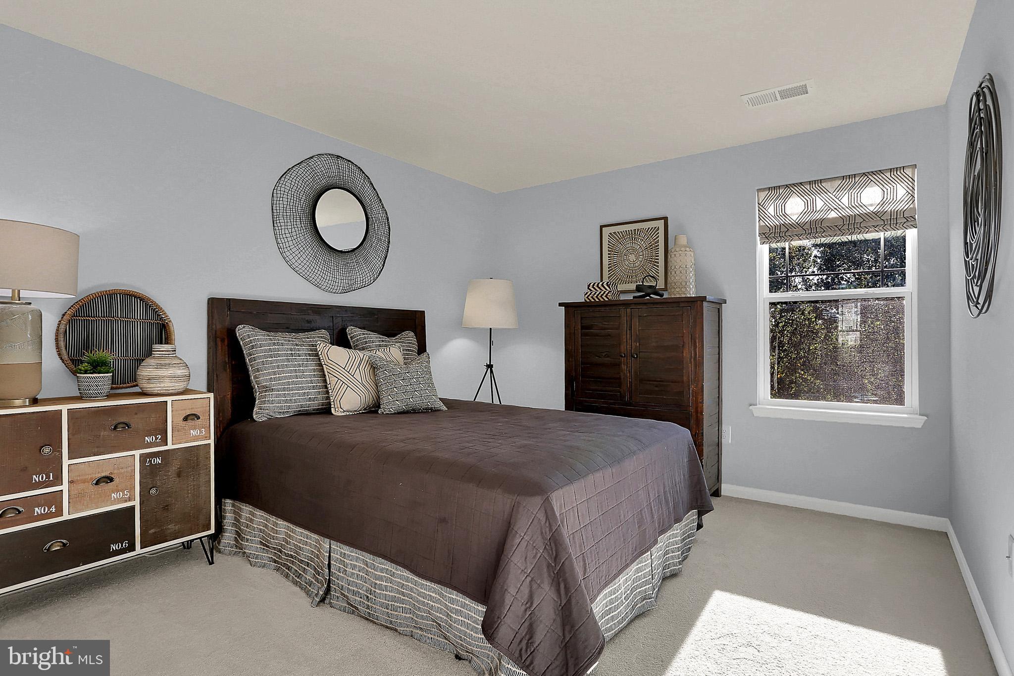 RICHMOND HILLS - Residential