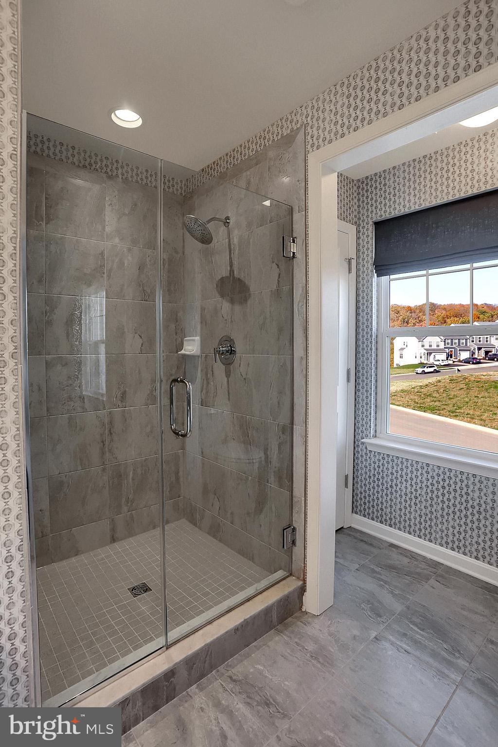 RICHMOND HILLS - Residential