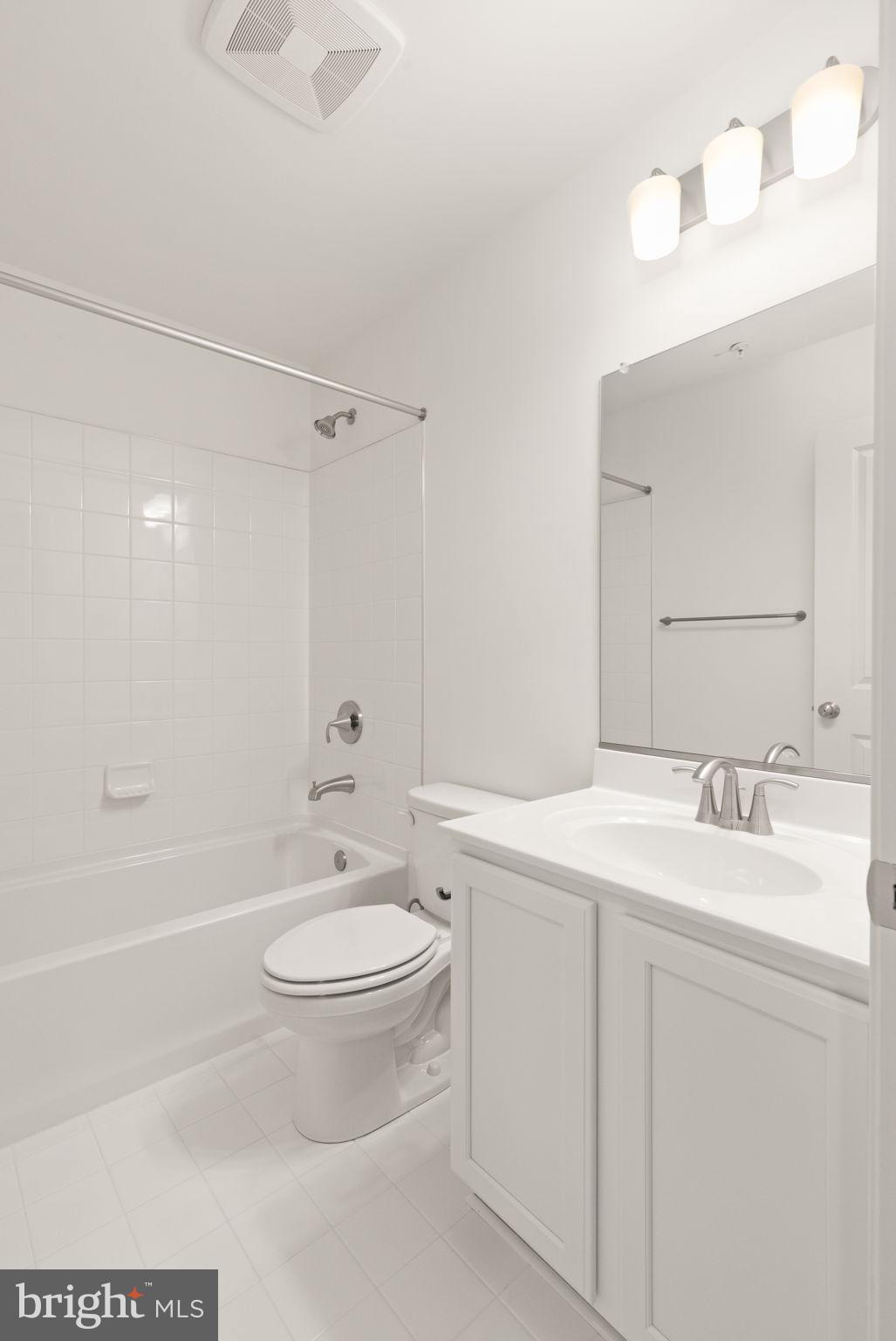 RICHMOND HILLS - Residential