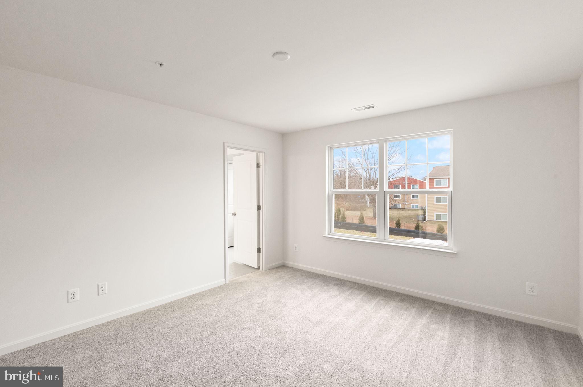 RICHMOND HILLS - Residential