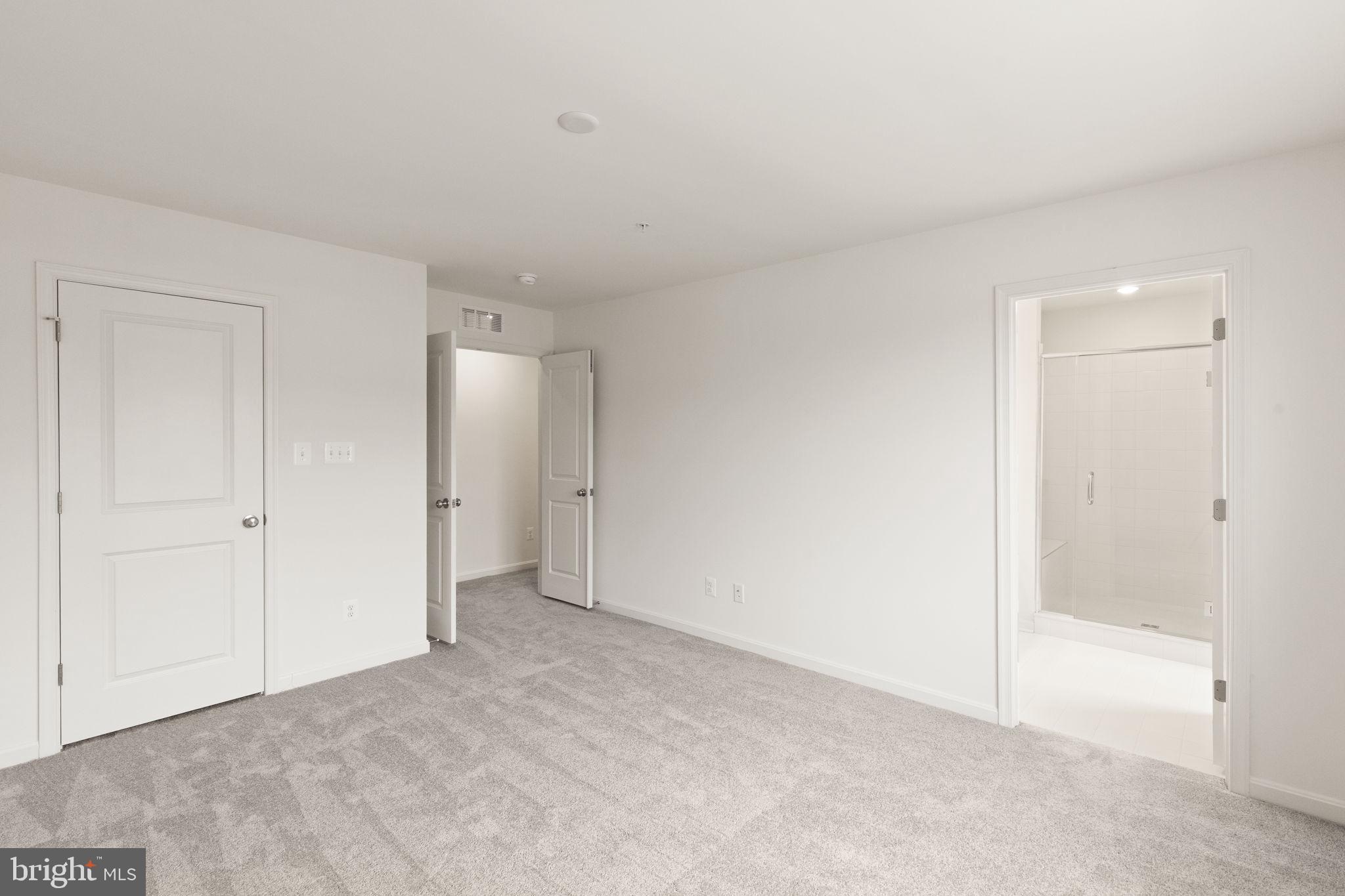 RICHMOND HILLS - Residential