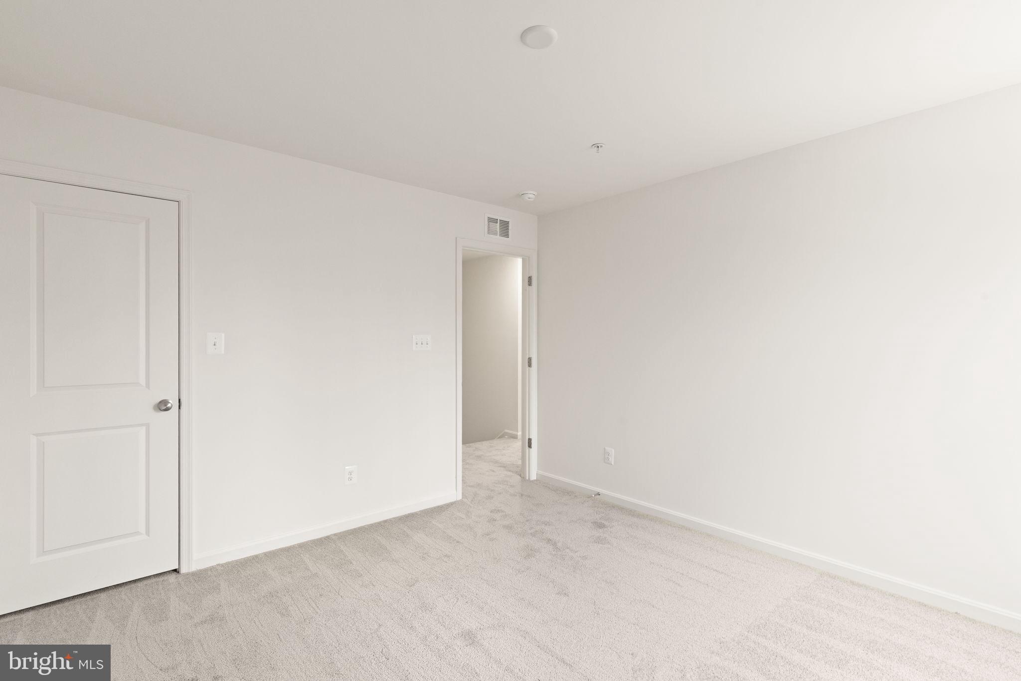 RICHMOND HILLS - Residential