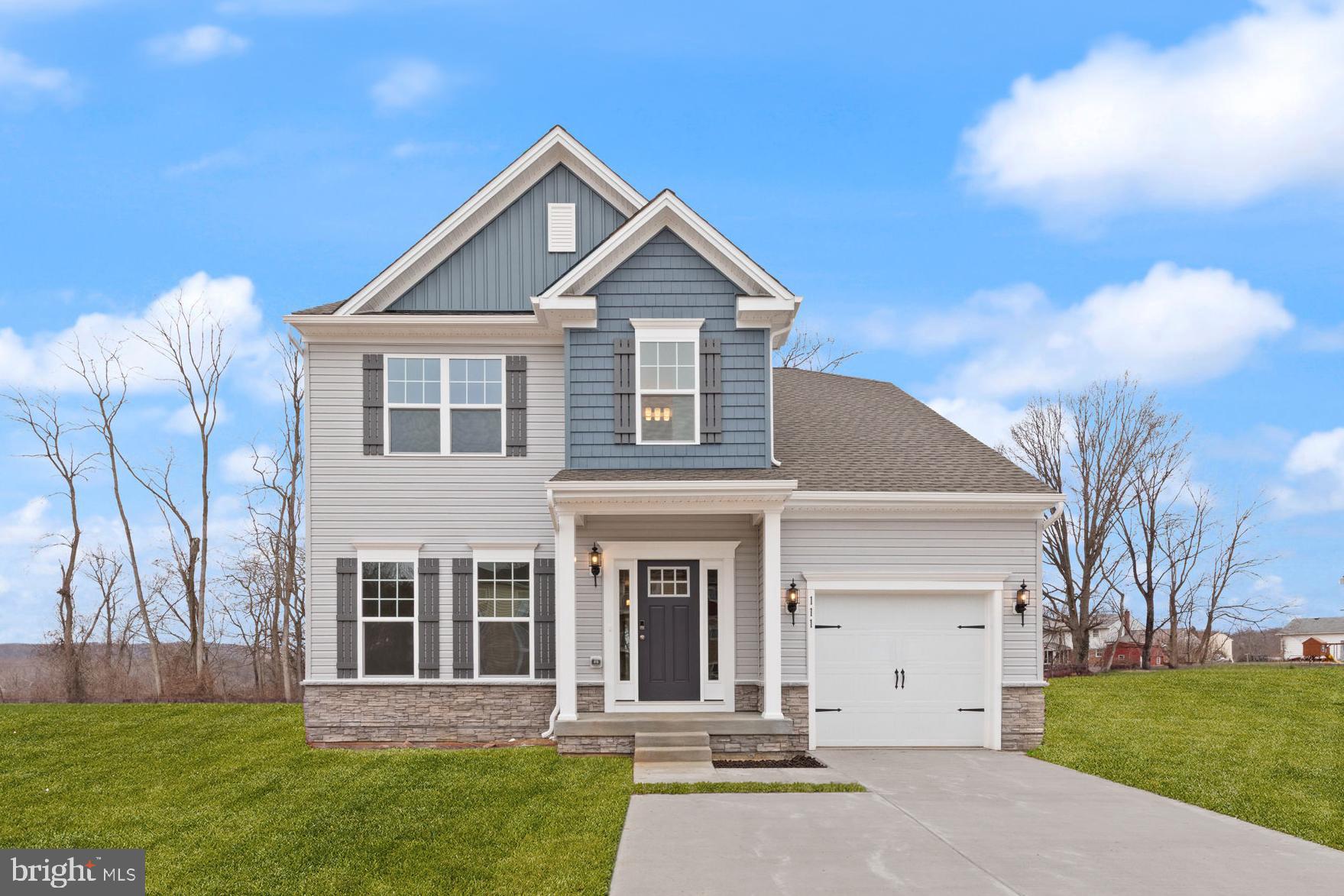 RICHMOND HILLS - Residential