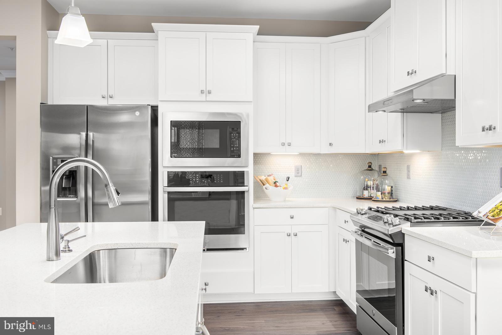 CANTER CREEK - Residential