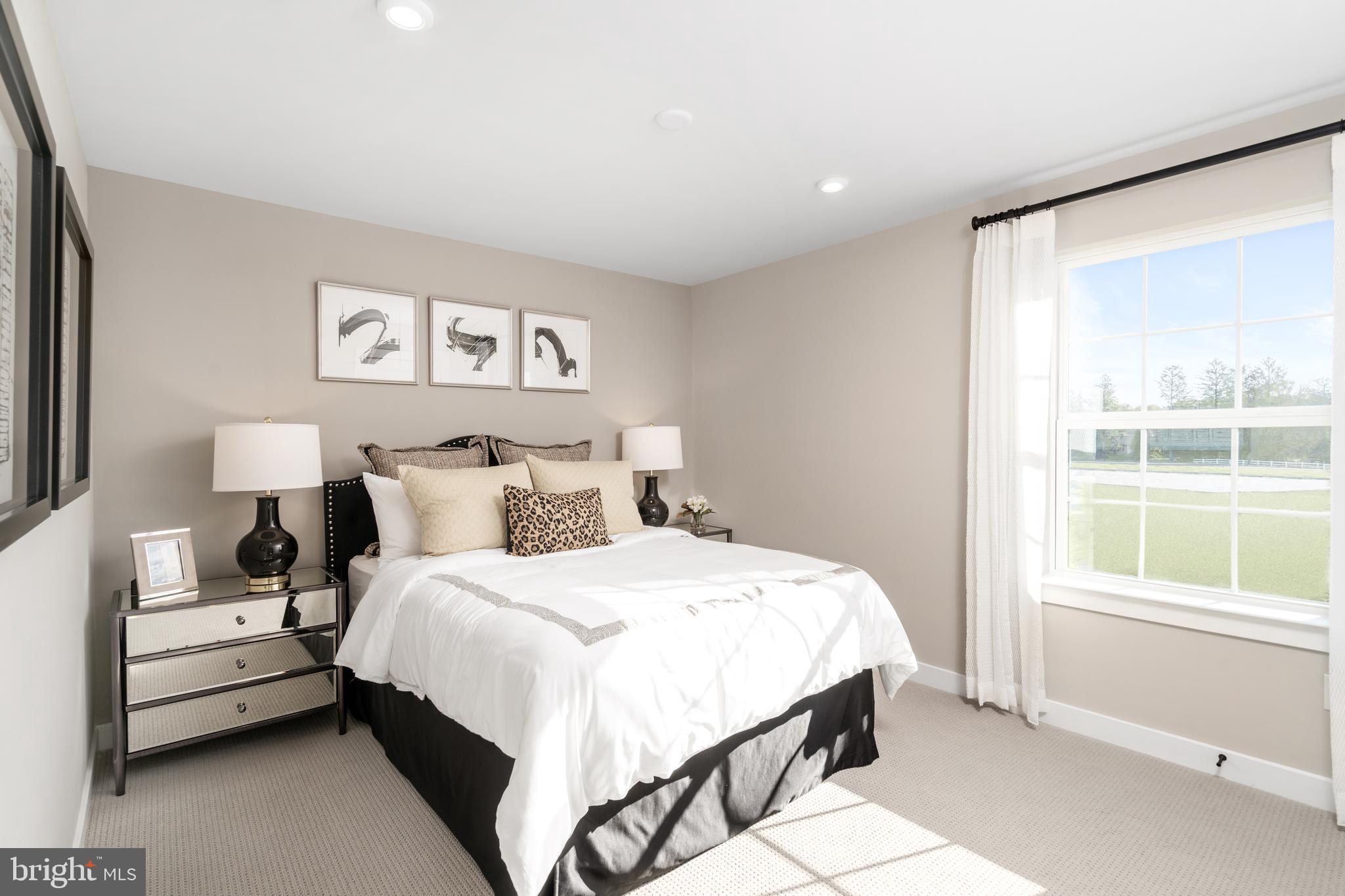 CANTER CREEK - Residential