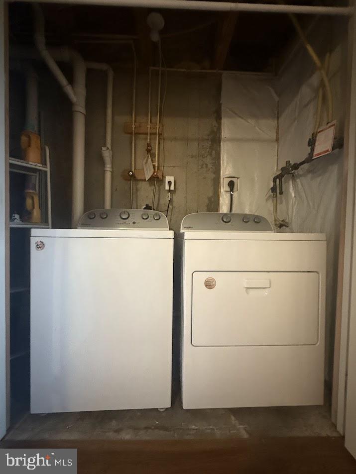 OVERLOOK - Residential Lease