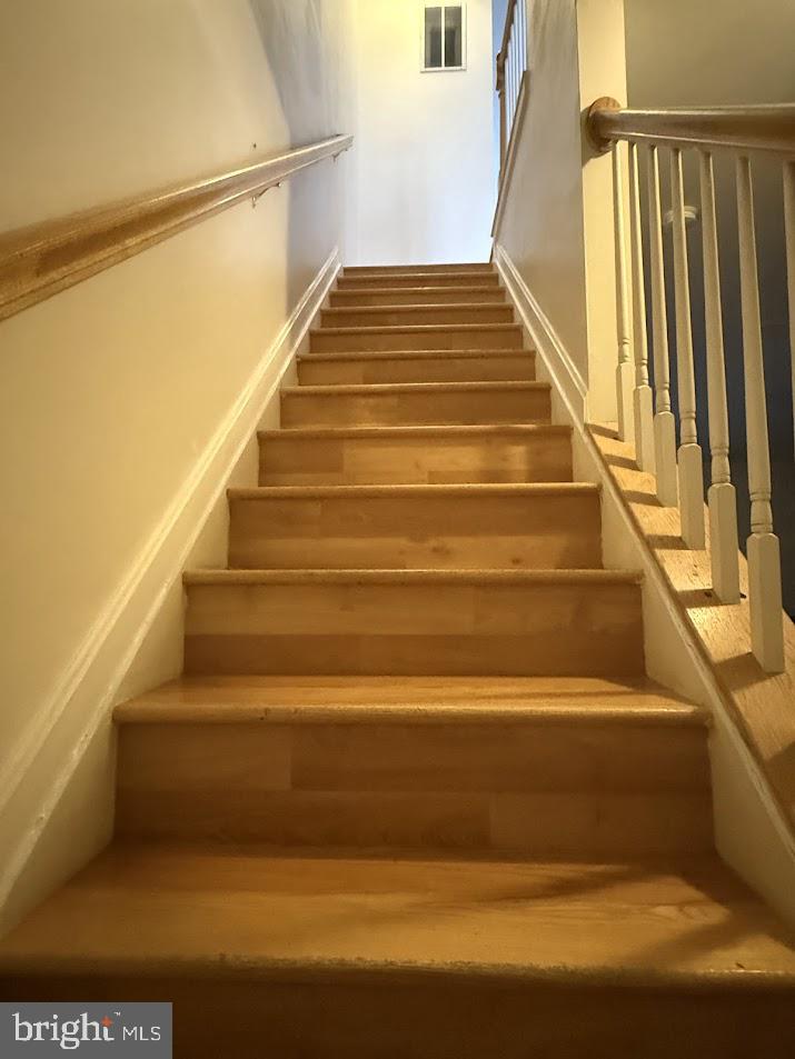 OVERLOOK - Residential Lease