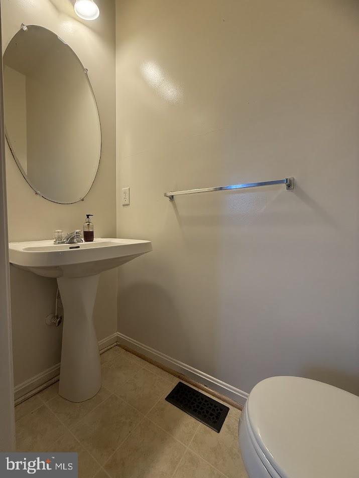 OVERLOOK - Residential Lease