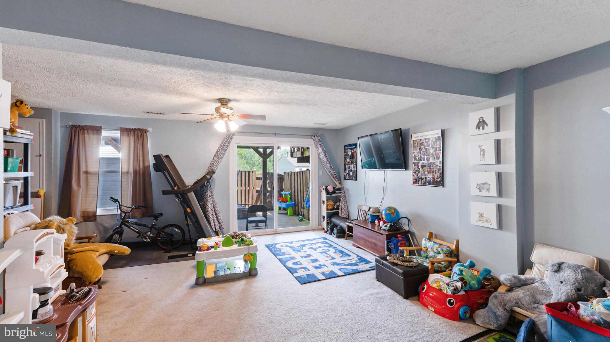 GUNNERS LAKE VILLAGE - Residential