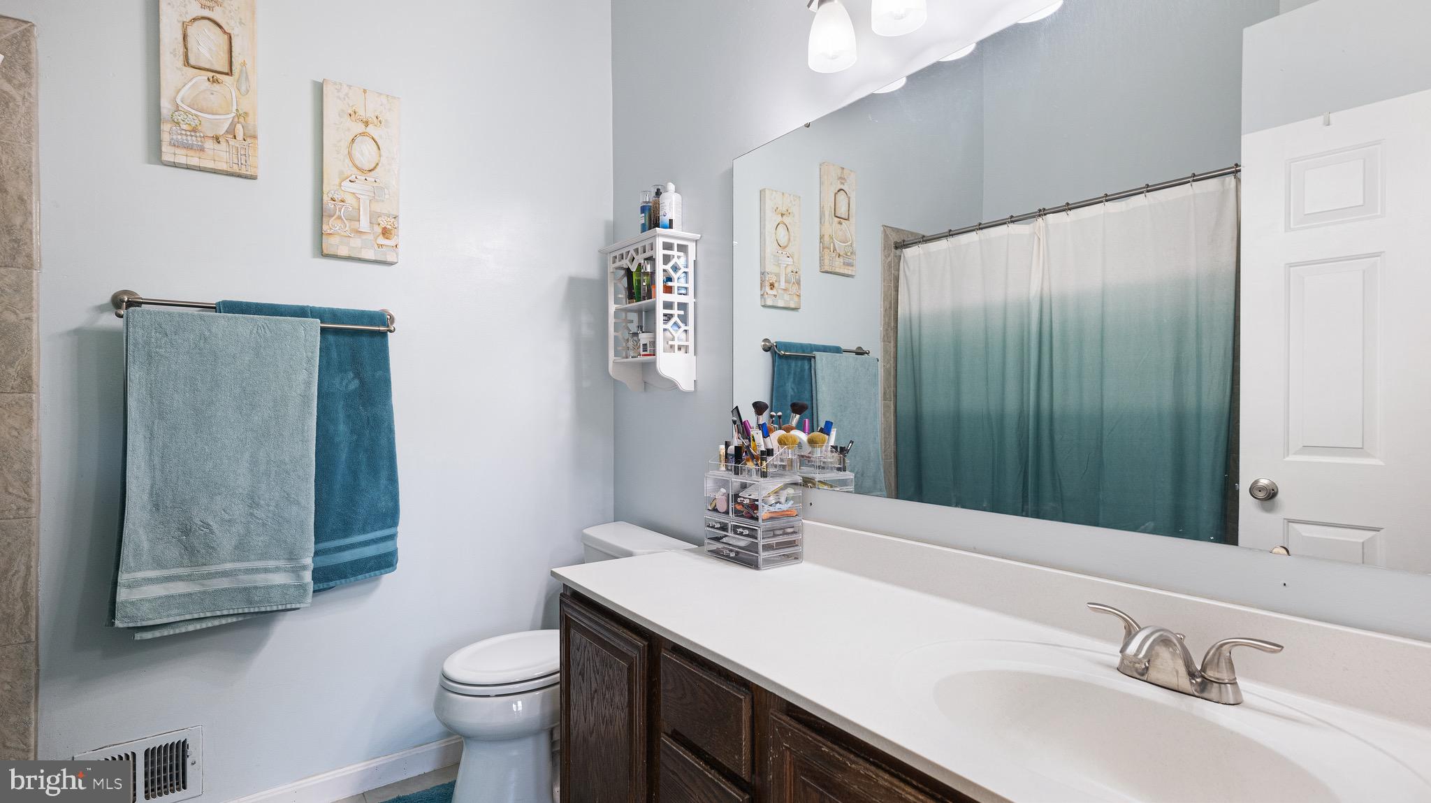 GUNNERS LAKE VILLAGE - Residential