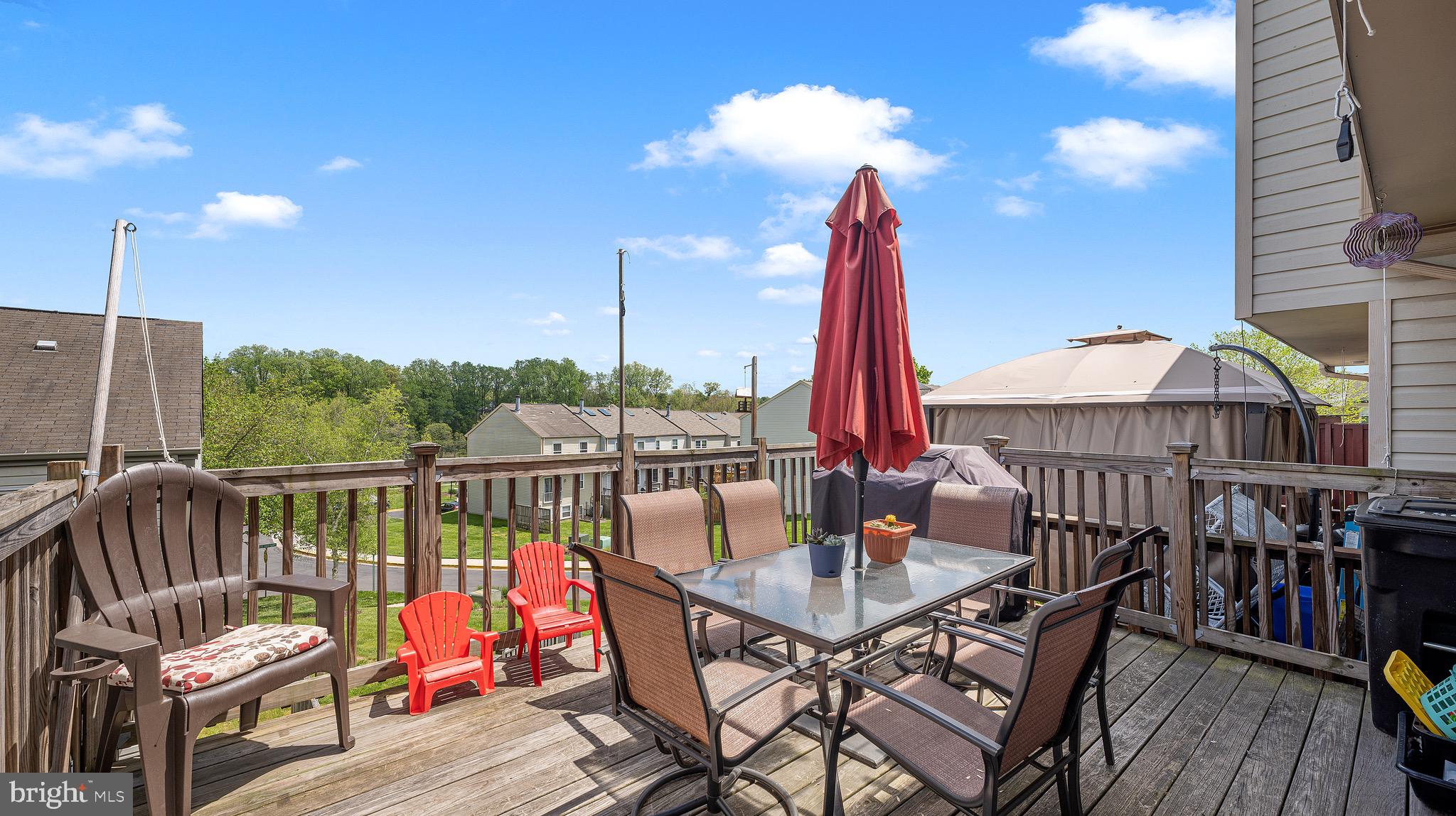 GUNNERS LAKE VILLAGE - Residential