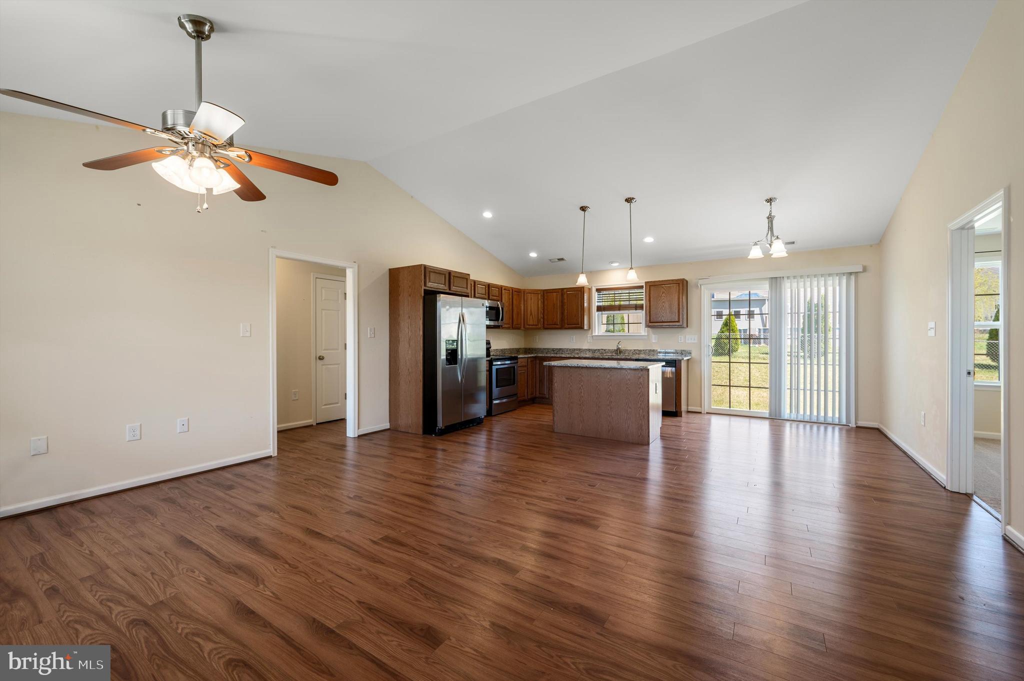 SPRING HILL - Residential